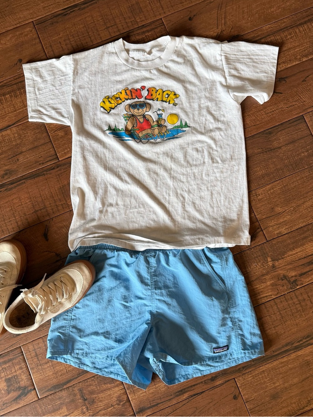 Vintage Kickin’ Back Graphic Tee 90s Bear Lake Vacation T Shirt XL USA